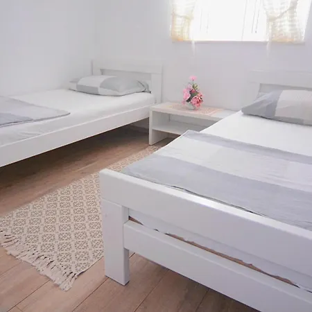 شقة Apartman Filipovic *